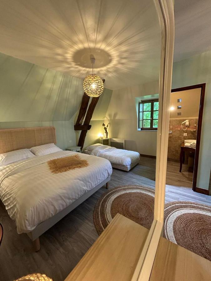 Demeure Du Vallon - Chambres D'Hotes De Charme Azerat Dış mekan fotoğraf