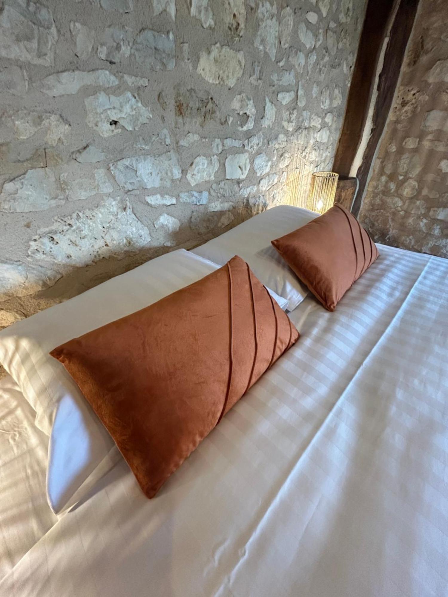 Demeure Du Vallon - Chambres D'Hotes De Charme Azerat Dış mekan fotoğraf