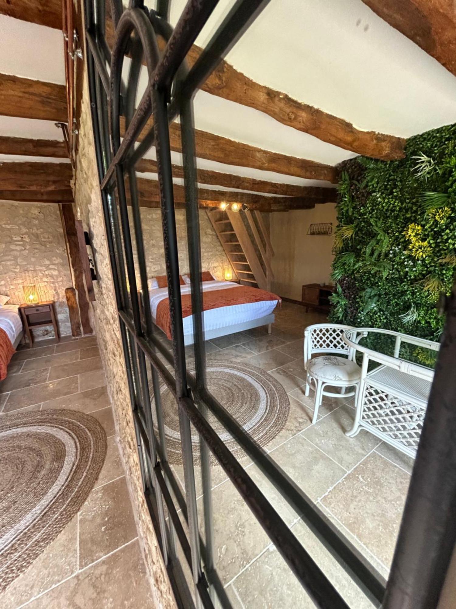 Demeure Du Vallon - Chambres D'Hotes De Charme Azerat Dış mekan fotoğraf